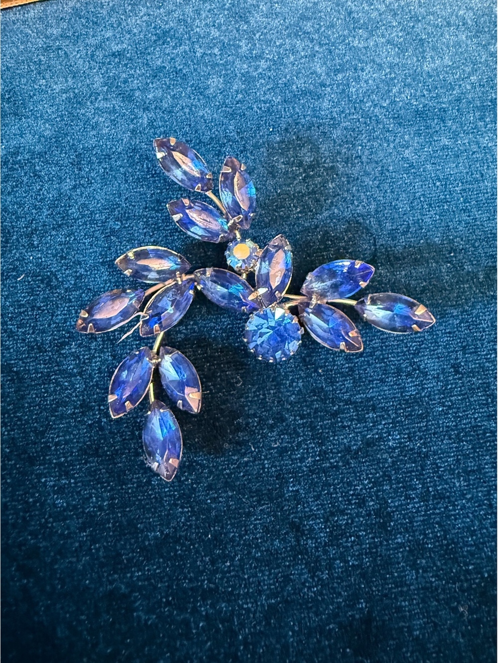 Vintage Blue Rhinestone Spray Brooch – Articulated Leaf Branch Statement Pin